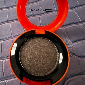 NIB Mac Rare Eyeshadow *Magnetic Fields*